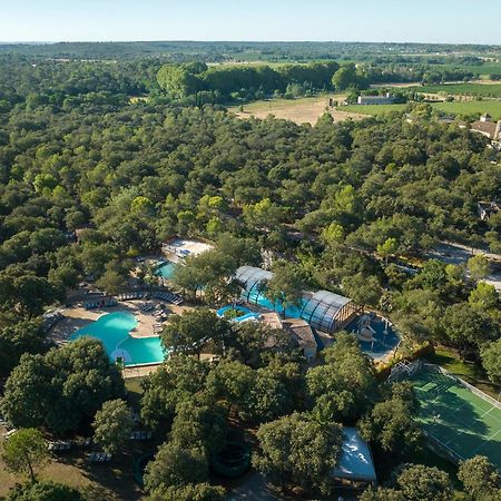 Camping Les Pres Du Roi Sommieres Ngoại thất bức ảnh