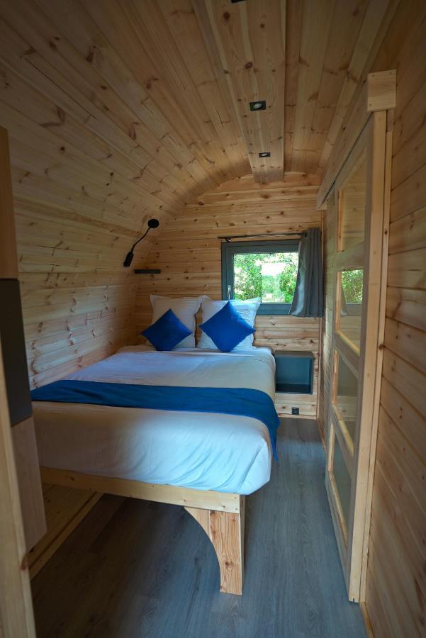 Camping Les Pres Du Roi Sommieres Ngoại thất bức ảnh