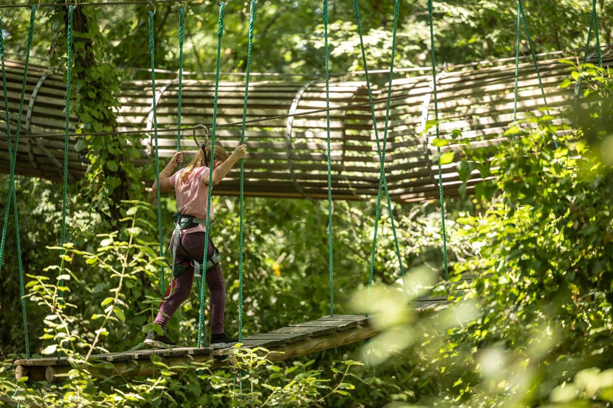 Camping Les Pres Du Roi Sommieres Ngoại thất bức ảnh