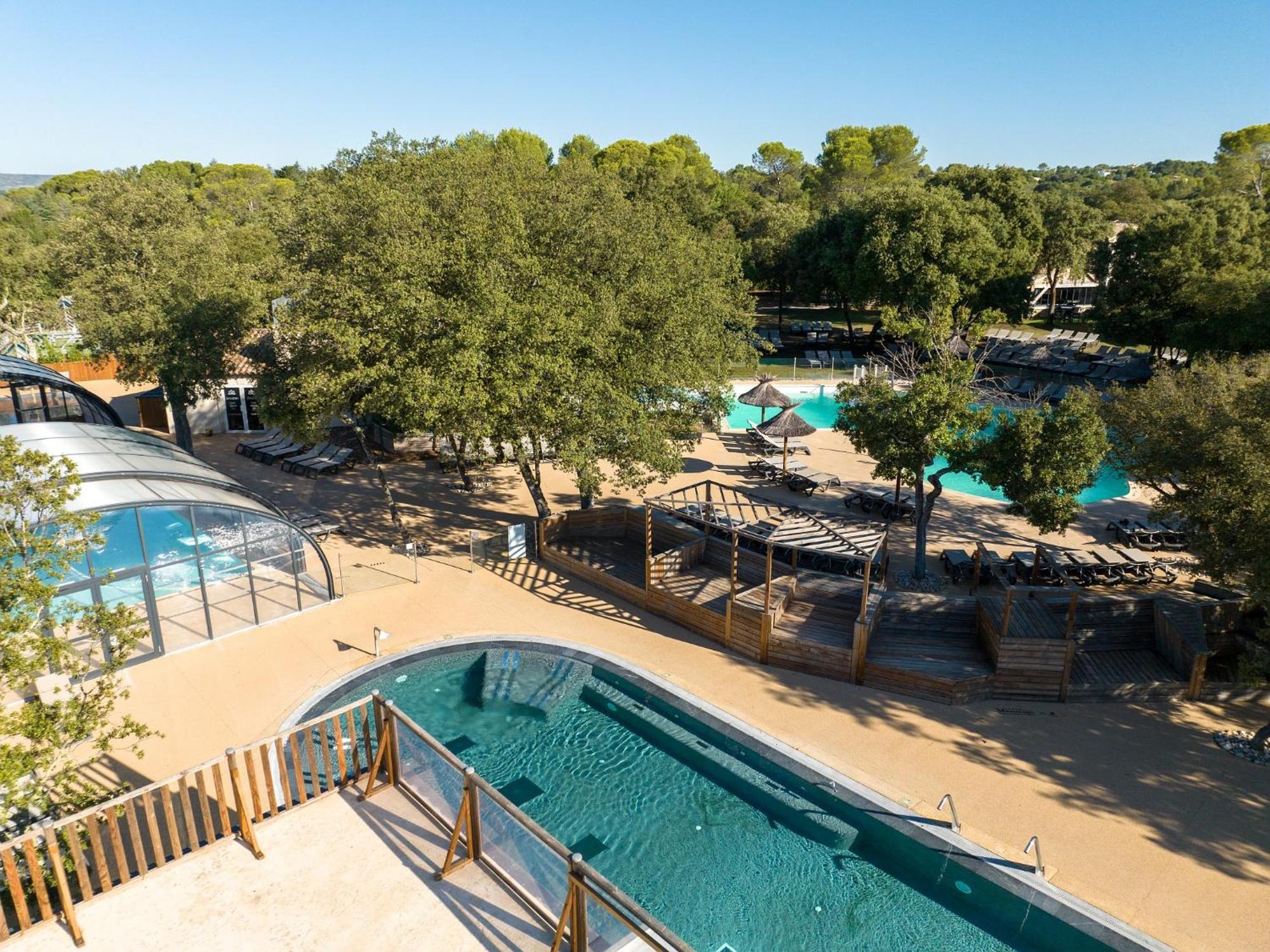 Camping Les Pres Du Roi Sommieres Ngoại thất bức ảnh